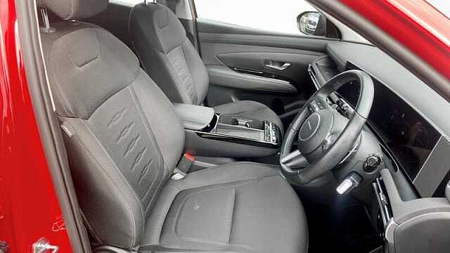 Hyundai TUCSON 1.6 T-GDI MHEV ADVANCE SUV 5DR PETROL HYBRID DCT EURO 6 (S/S) (160 PS) Engine Red