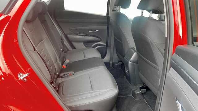 Hyundai TUCSON 1.6 T-GDI MHEV ADVANCE SUV 5DR PETROL HYBRID DCT EURO 6 (S/S) (160 PS) Engine Red
