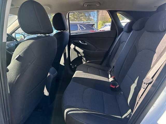 Hyundai i30 1.0 T-GDI MHEV SE CONNECT HATCHBACK 5DR PETROL HYBRID MANUAL EURO 6 (S/S) (120 P