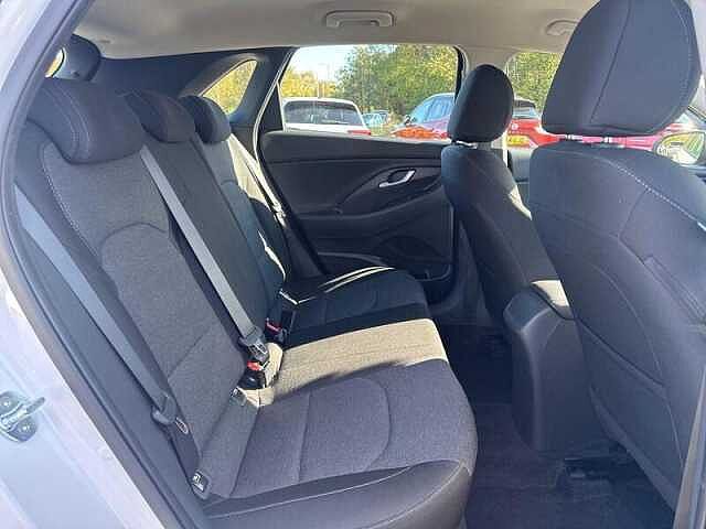 Hyundai i30 1.0 T-GDI MHEV SE CONNECT HATCHBACK 5DR PETROL HYBRID MANUAL EURO 6 (S/S) (120 P