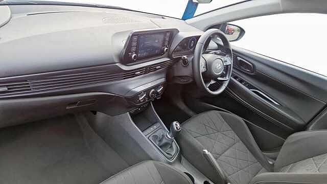 Hyundai BAYON 1.0 T-GDI MHEV SE CONNECT SUV 5DR PETROL HYBRID MANUAL EURO 6 (S/S) (100 PS)