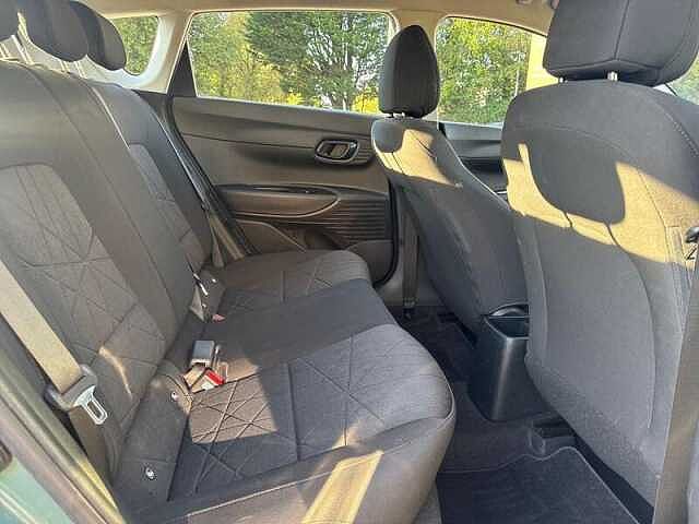 Hyundai BAYON 1.0 T-GDI MHEV SE CONNECT SUV 5DR PETROL HYBRID MANUAL EURO 6 (S/S) (100 PS)