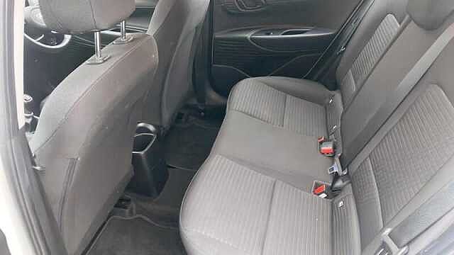 Hyundai i20 1.0T GDI 48V MHD SE CONNECT 5DR