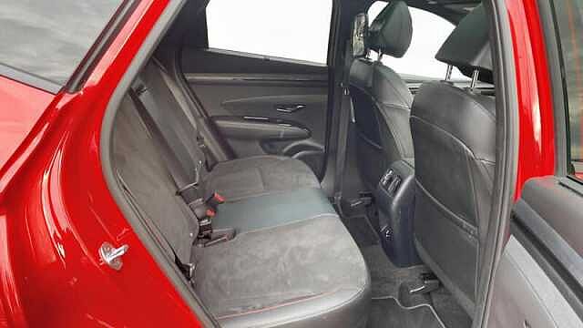 Hyundai TUCSON 1.6 H T-GDI N LINE S SUV 5DR PETROL HYBRID AUTO EURO 6 (S/S) (230 PS) Engine Red