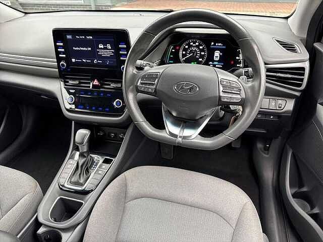 Hyundai IONIQ 1.6 H-GDI SE CONNECT HATCHBACK 5DR PETROL HYBRID DCT EURO 6 (S/S) (141 PS)