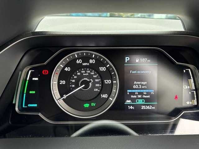 Hyundai IONIQ 1.6 H-GDI SE CONNECT HATCHBACK 5DR PETROL HYBRID DCT EURO 6 (S/S) (141 PS)