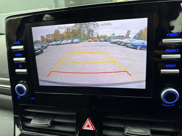 Hyundai IONIQ 1.6 H-GDI SE CONNECT HATCHBACK 5DR PETROL HYBRID DCT EURO 6 (S/S) (141 PS)