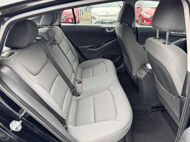 Hyundai IONIQ 1.6 H-GDI SE CONNECT HATCHBACK 5DR PETROL HYBRID DCT EURO 6 (S/S) (141 PS)