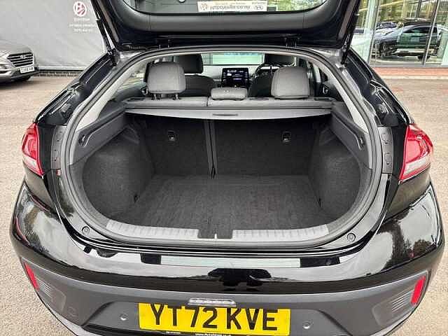 Hyundai IONIQ 1.6 H-GDI SE CONNECT HATCHBACK 5DR PETROL HYBRID DCT EURO 6 (S/S) (141 PS)