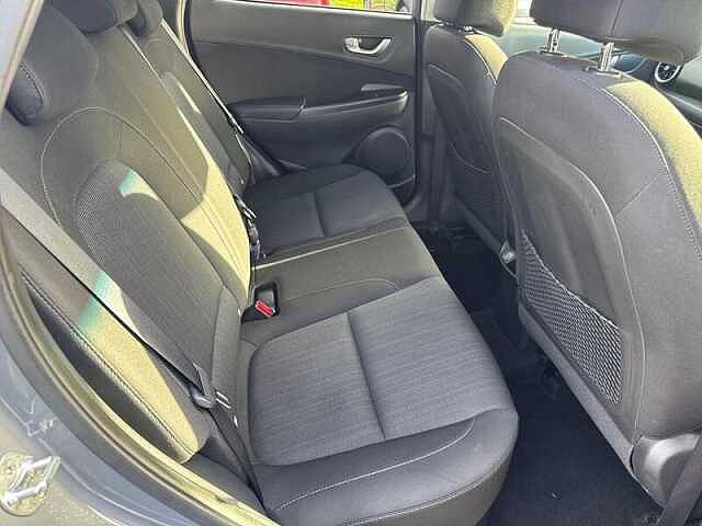 Hyundai KONA 1.6 h-GDi Premium SUV 5dr Petrol Hybrid DCT Euro 6 (s/s) (141 ps)