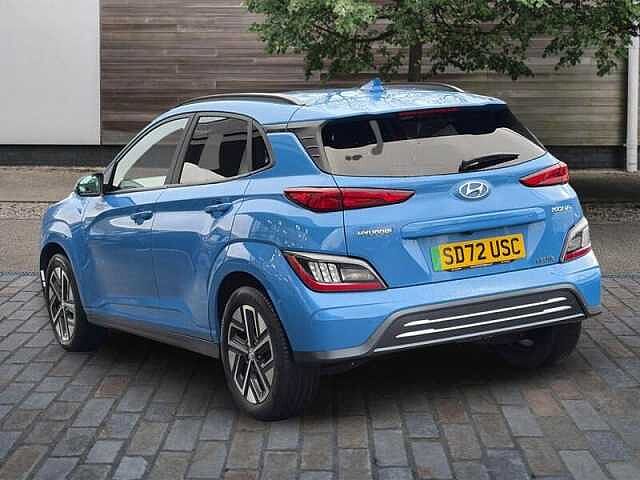Hyundai KONA 64kWh Premium SUV 5dr Electric Auto (10.5kW Charger) (204 ps)