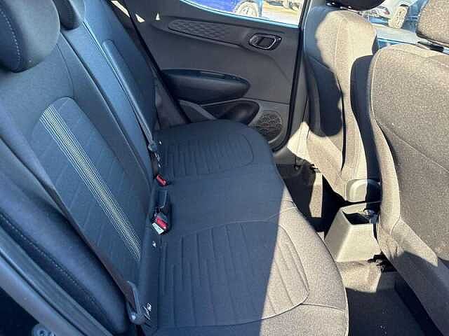 Hyundai i10 1.0 Advance Hatchback 5dr Petrol Auto Euro 6 (s/s) (63 ps)