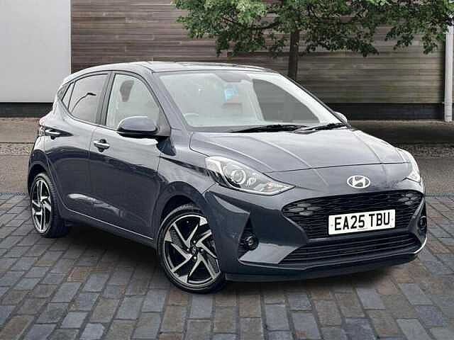 Hyundai i10 1.2 Premium Hatchback 5dr Petrol Auto Euro 6 (s/s) (79 ps)