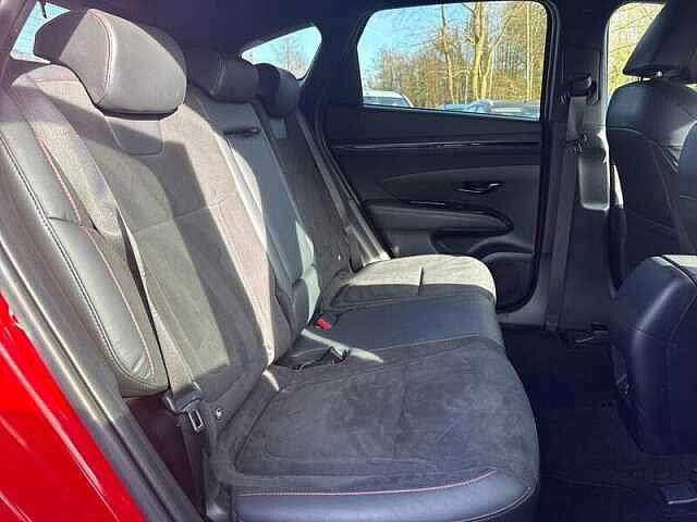 Hyundai TUCSON 1.6 T-GDi 13.8kWh N Line SUV 5dr Petrol Plug-in Hybrid Auto 4WD Euro 6 (s/s) (26 Engine Red - Black Roof