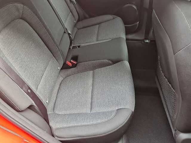 Hyundai KONA 64kWh Premium SUV 5dr Electric Auto (10.5kW Charger) (204 ps)