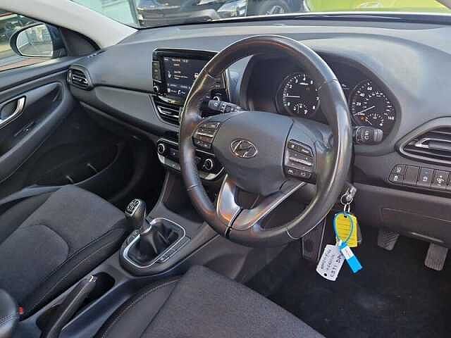 Hyundai i30 1.0 T-GDi MHEV SE Connect Tourer 5dr Petrol Hybrid Manual Euro 6 (s/s) (120 ps)