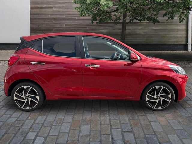 Hyundai i10 1.0 Premium Hatchback 5dr Petrol Auto Euro 6 (s/s) (63 ps)