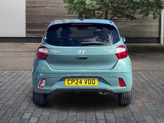 Hyundai i10 1.0 Premium Hatchback 5dr Petrol Auto Euro 6 (s/s) (63 ps)