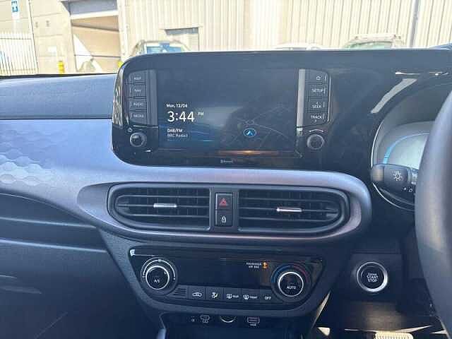 Hyundai i10 1.0 Premium Hatchback 5dr Petrol Auto Euro 6 (s/s) (63 ps)