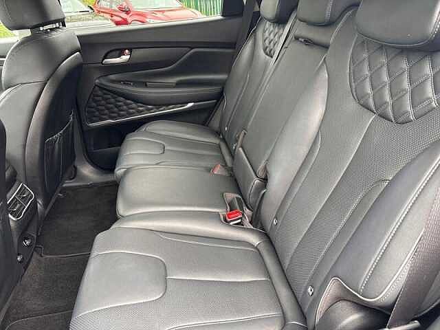 Hyundai SANTA FE 1.6 h T-GDi Premium SUV 5dr Petrol Hybrid Auto Euro 6 (s/s) (230 ps)