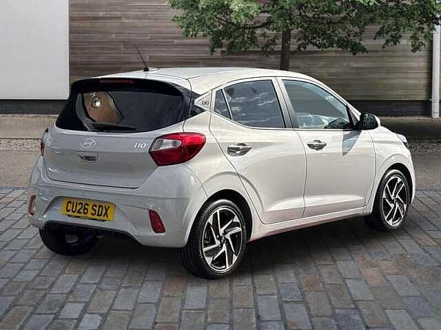 Hyundai i10 i10 1.2 Premium Hatchback 5dr Petrol Auto Euro 6 (s/s) (79 ps)