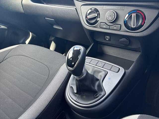 Hyundai i10 1.2 SE Connect Hatchback 5dr Petrol Auto Euro 6 (s/s) (84 ps)