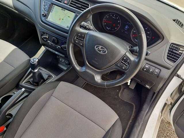 Hyundai i20 1.2 Play Hatchback 5dr Petrol Manual Euro 6 (s/s) (84 ps)