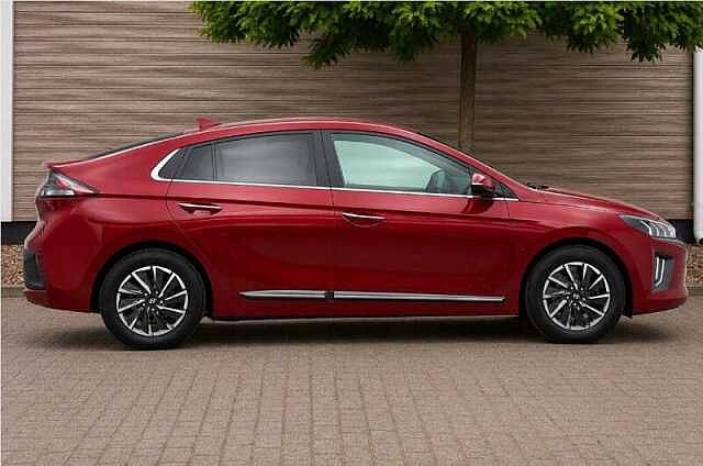 Hyundai IONIQ 38.3kWh Premium SE Hatchback 5dr Electric Auto (136 ps)
