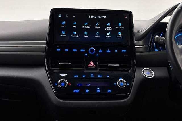 Hyundai IONIQ 38.3kWh Premium SE Hatchback 5dr Electric Auto (136 ps)