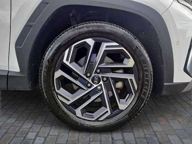 Hyundai TUCSON 1.6 T-GDi Ultimate SUV 5dr Petrol Hybrid Auto Euro 6 (s/s) (215 ps) Atlas White