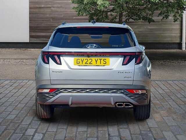 Hyundai TUCSON 1.6 h T-GDi 13.8kWh Ultimate SUV 5dr Petrol Plug-in Hybrid Auto 4WD Euro 6 (s/s) Shimmering Silver