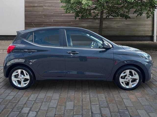 Hyundai i10 1.0 SE Connect Hatchback 5dr Petrol Manual Euro 6 (s/s) (67 ps)