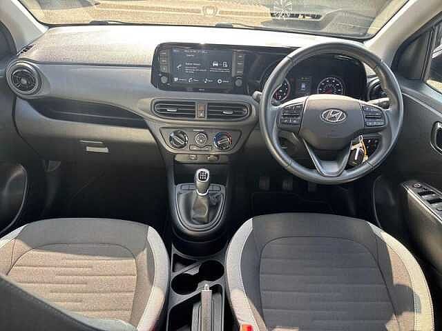 Hyundai i10 1.0 SE Connect Hatchback 5dr Petrol Manual Euro 6 (s/s) (67 ps)