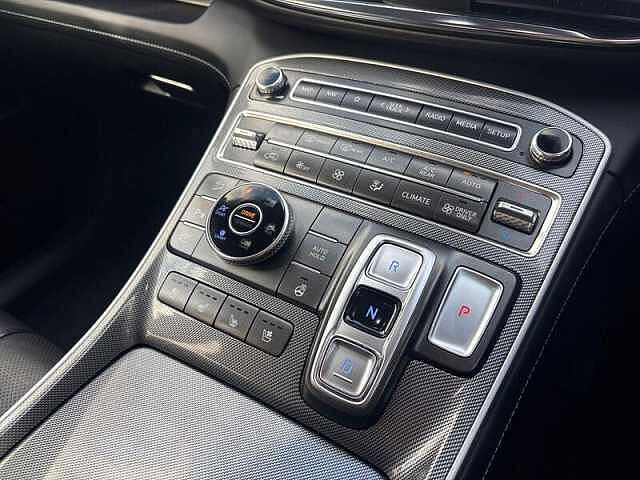 Hyundai SANTA FE 1.6 h T-GDi Ultimate SUV 5dr Petrol Hybrid Auto 4WD Euro 6 (s/s) (230 ps)