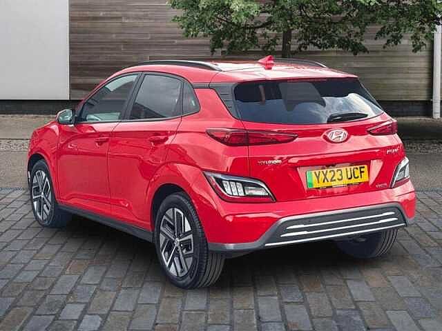 Hyundai KONA 64kWh Premium SUV 5dr Electric Auto (10.5kW Charger) (204 ps)