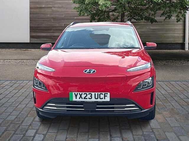 Hyundai KONA 64kWh Premium SUV 5dr Electric Auto (10.5kW Charger) (204 ps)