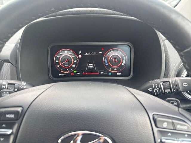 Hyundai KONA 64kWh Premium SUV 5dr Electric Auto (10.5kW Charger) (204 ps)
