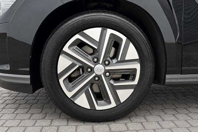 Hyundai KONA 39kWh SE Connect SUV 5dr Electric Auto (10.5kW Charger) (136 ps)