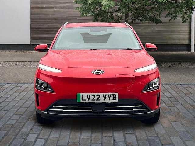 Hyundai KONA 64kWh Premium SUV 5dr Electric Auto (10.5kW Charger) (204 ps)