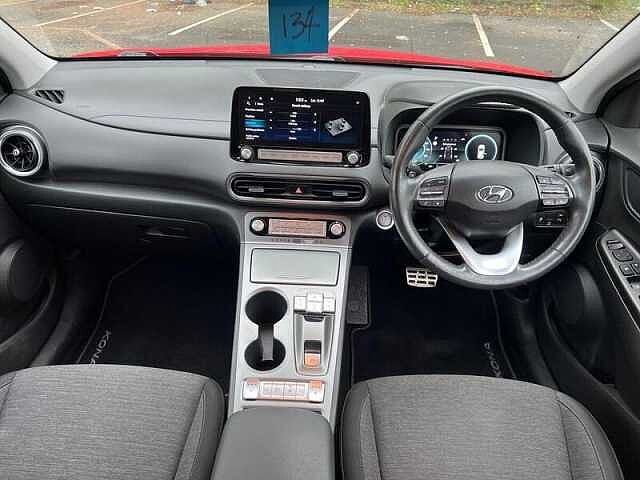 Hyundai KONA 64kWh Premium SUV 5dr Electric Auto (10.5kW Charger) (204 ps)