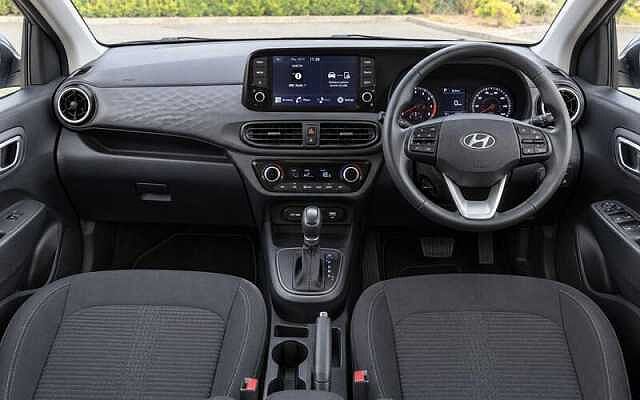 Hyundai i10 1.2 Premium Hatchback 5dr Petrol Auto Euro 6 (s/s) (84 ps)