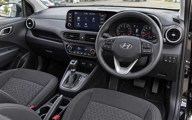 Hyundai i10 1.2 Premium Hatchback 5dr Petrol Auto Euro 6 (s/s) (84 ps)