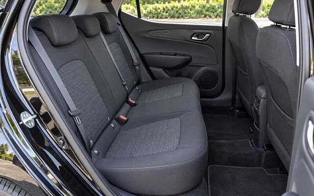 Hyundai i10 1.2 Premium Hatchback 5dr Petrol Auto Euro 6 (s/s) (84 ps)