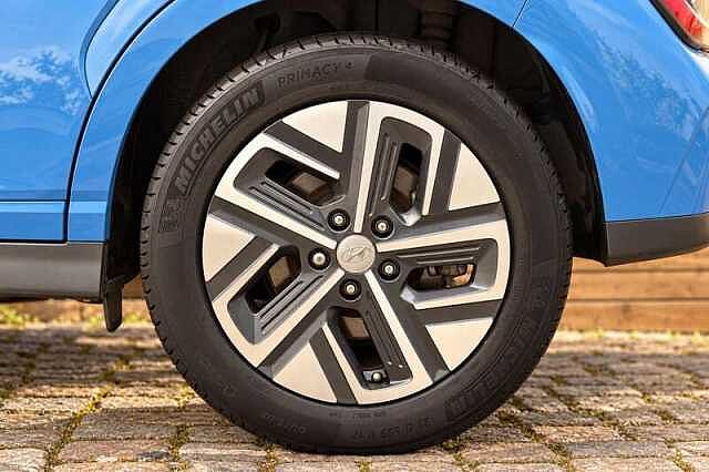 Hyundai KONA 64kWh Ultimate SUV 5dr Electric Auto (10.5kW Charger) (204 ps) Surfy Blue