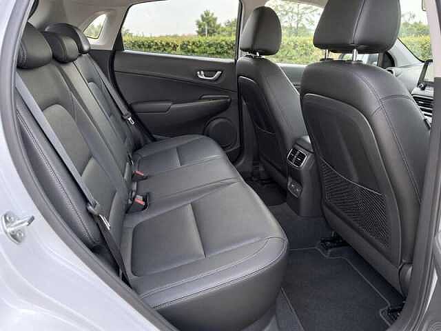 Hyundai KONA 64kWh Ultimate SUV 5dr Electric Auto (10.5kW Charger) (204 ps)