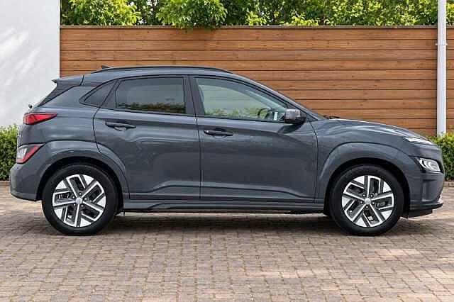 Hyundai KONA 64kWh Ultimate SUV 5dr Electric Auto (10.5kW Charger) (204 ps)