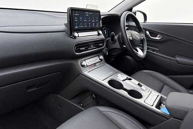Hyundai KONA 64kWh Ultimate SUV 5dr Electric Auto (10.5kW Charger) (204 ps)